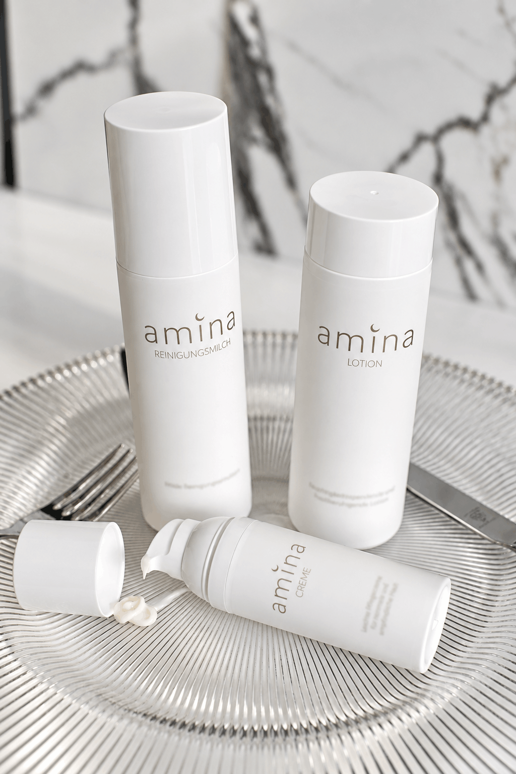 Das amina Ritual mit Reinigungsmilch, Tonic und Creme